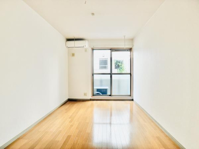 【居間・リビング】 | セレ西尾久 | 荒川遊園地前の賃貸物件。
「セレ西尾久」のことなら(株)メイワ・エステートへお任せください。