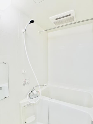 【浴室】 | セレ西尾久 | 荒川遊園地前の賃貸物件。
「セレ西尾久」のことなら(株)メイワ・エステートへお任せください。