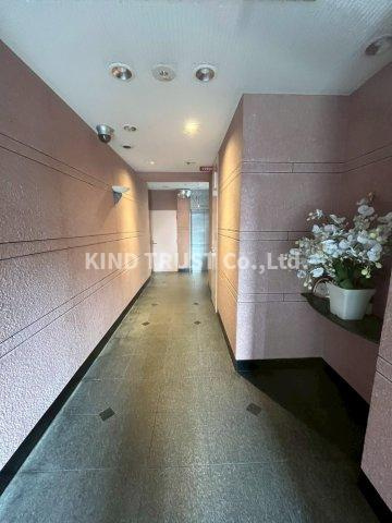 ファインコート新梅田のロビー|ゆとりのあるロビーです