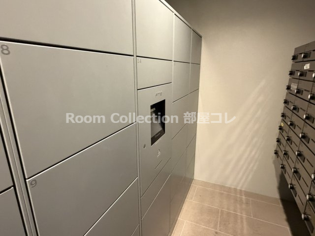 エスリード今池ルミナスのエントランス