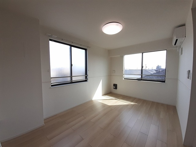 イーケー　サングレースの居間・リビング