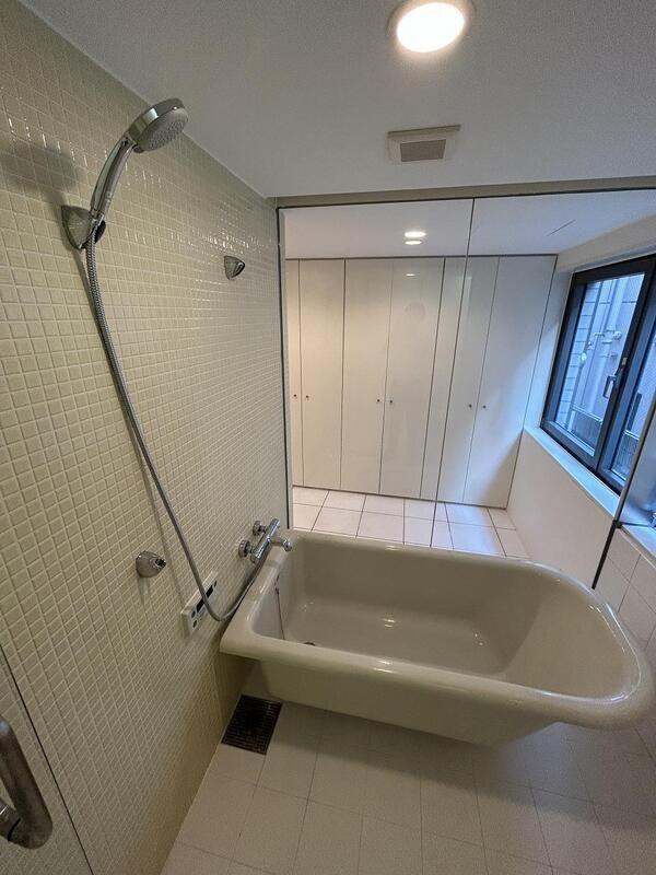 グランカーサ六本木の浴室