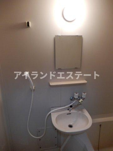 OTアパート　駅近　最上階　バストイレ別の洗面所