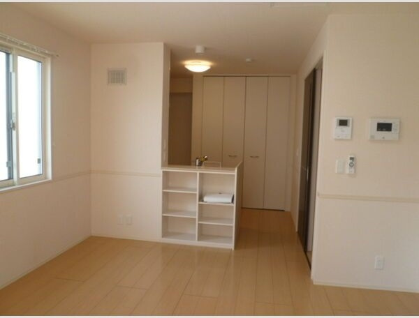 Bardstownの居間・リビング|使いやすいリビングです