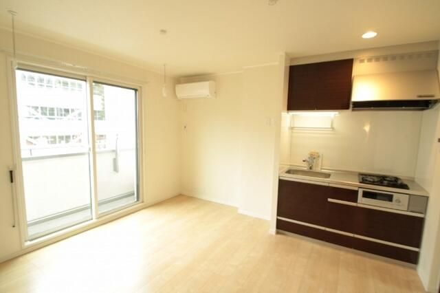 Ｒｅｖｅｕｒの居間・リビング