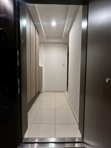 プレサンスレジェンド大阪新町タワーの玄関