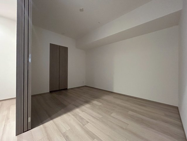 プレサンスレジェンド大阪新町タワーの洋室