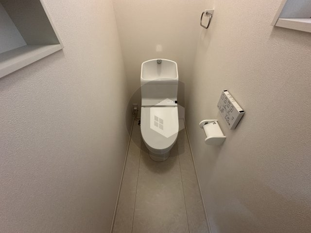 玉串町東戸建てのトイレ