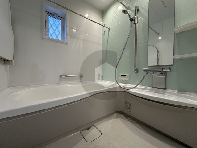 玉串町東戸建ての浴室