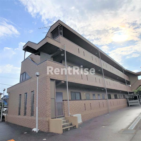 リヴェール　ドミールの外観