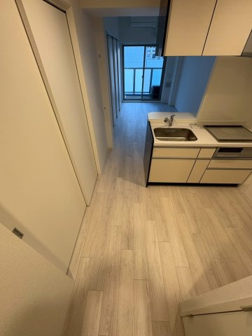 セレニテ難波グランデシュッドの居間・リビング