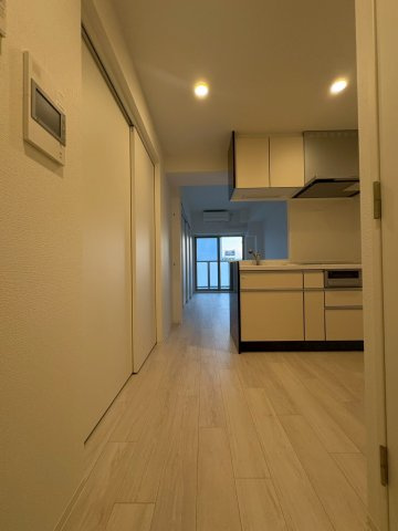 セレニテ難波グランデシュッドの居間・リビング