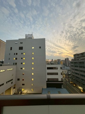 セレニテ難波グランデシュッドの展望