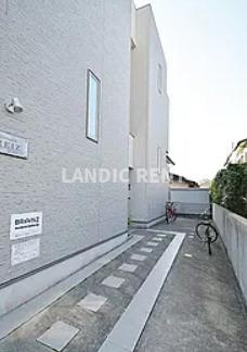 【エントランス】 | CB次郎丸ライツ