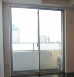 イースト秋葉原のバルコニー