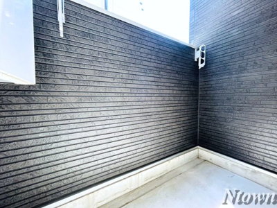 【バルコニー】 | Castana.城主(カスターニャジョウシュ) | 陽当たり良好なバルコニーです