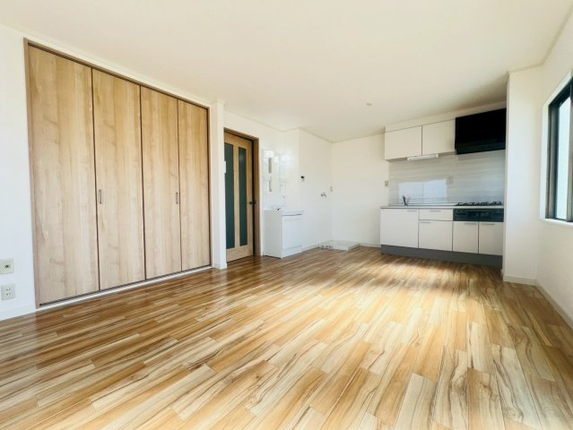 サンハイツ　西明石の居間・リビング