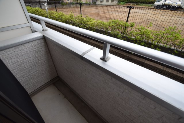 リブリ・パルクルールのバルコニー|明るいベランダ