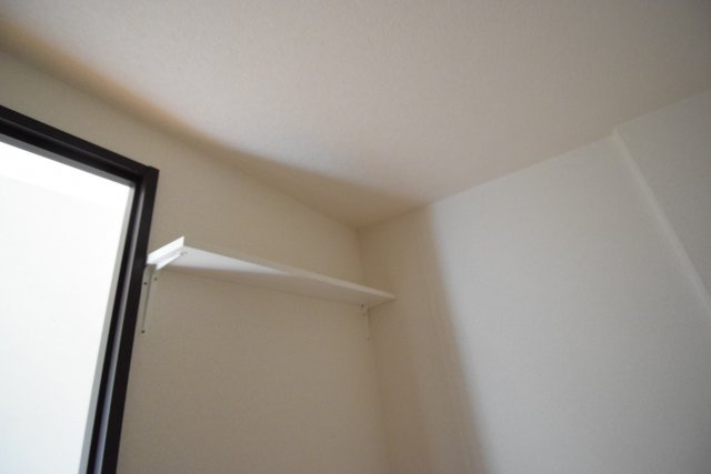 リブリ・パルクルールのトイレ|トイレ収納棚