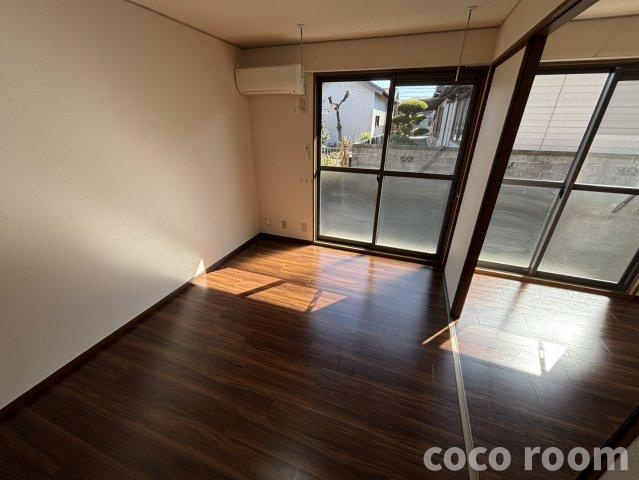 デルニエⅡ　Bの居間・リビング