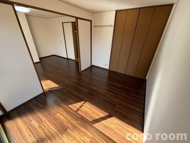 デルニエⅡ　Bの洋室