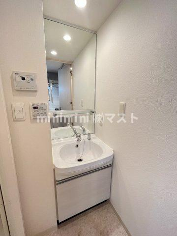 プレサンス大阪福島レシェンテの洗面所