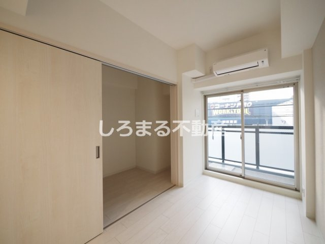 ソルテラス本庄西クレアストの居間・リビング