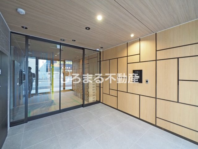 ソルテラス本庄西クレアストのエントランス