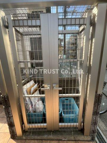 アルビオン西梅田のバルコニー|暖かな日差しのふりそそぐバルコニー