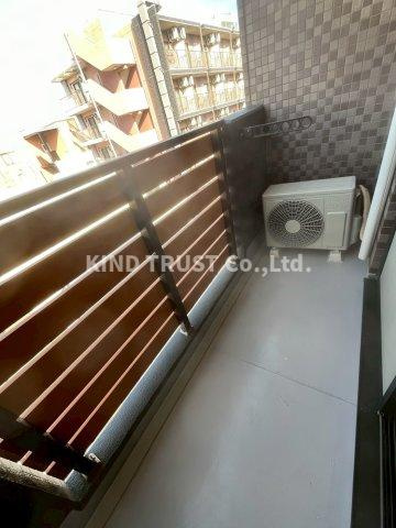 アルビオン西梅田のバルコニー|バルコニーからの眺めを楽しみながら食事をしませんか