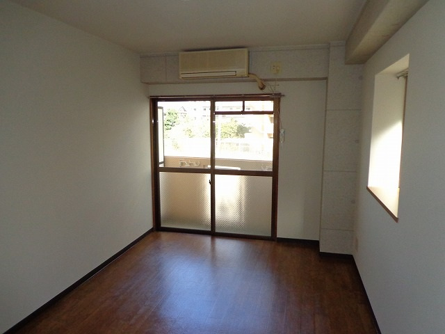 アメニティハイムの居間・リビング