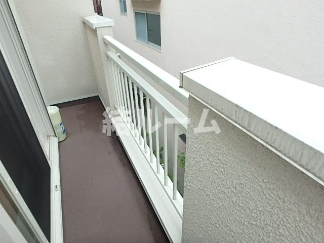 豊島区長崎６丁目のアパートのバルコニー