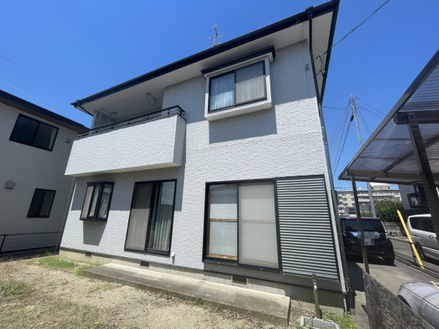 想定賃料年108万　想定利回り4.7％　木造戸建