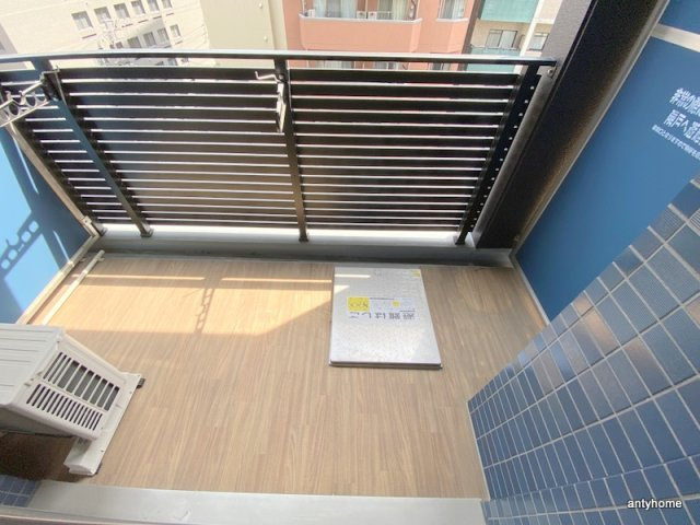 プレサンス堺筋本町センティス　仲介手数料無料のバルコニー