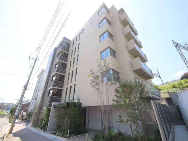 Ｔｏｕｒ　ｄ’Ａｎｇｅ　Ｉｋｏｍａの外観