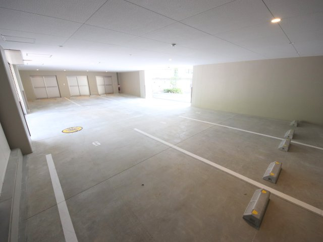 Ｔｏｕｒ　ｄ’Ａｎｇｅ　Ｉｋｏｍａの駐車場