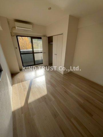 アルビオン西梅田の居間・リビング|使いやすい居間です