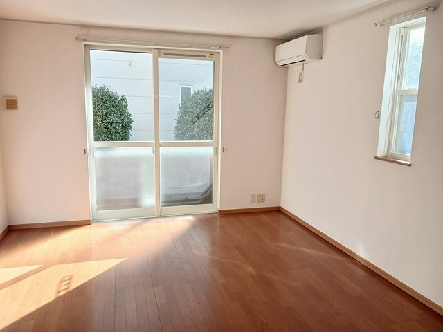 ハウディ五番町の居間・リビング