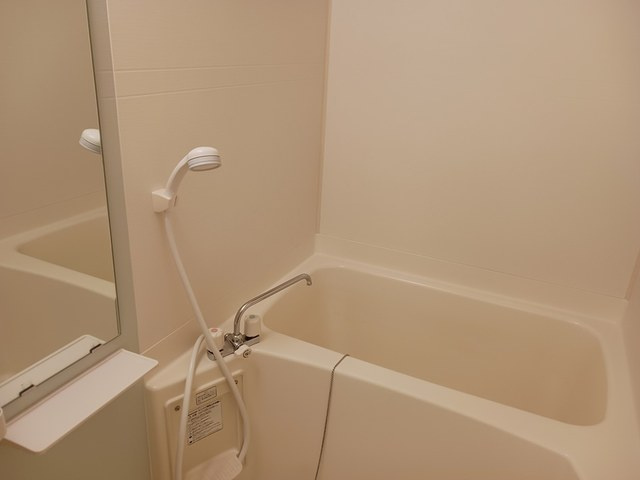 ハウディ五番町の浴室