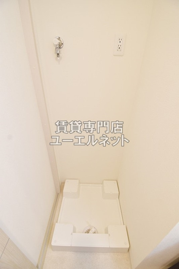 【設備】 | グランディア大阪ノース | 洗濯機置場