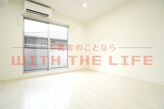 THE　NOBLES諏訪野町Ⅱ（ザノブレス）【キャッシュバック対象物件】の居間・リビング|使いやすい居間です