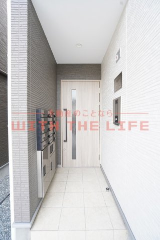 THE　NOBLES諏訪野町Ⅱ（ザノブレス）【キャッシュバック対象物件】のエントランス|清潔なエントランスです