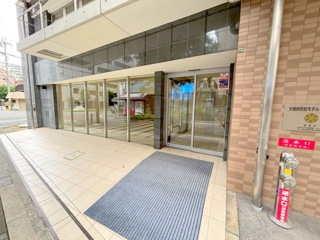 エステムコート新大阪Ⅷレヴォリスのエントランス