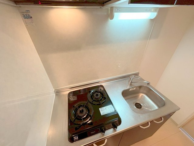 エステムコート新大阪Ⅷレヴォリスのキッチン