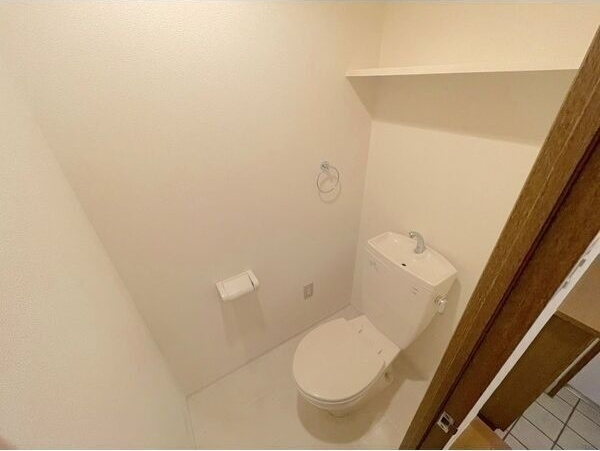 Maison de Soreil(メゾンドソレイユ)のトイレ