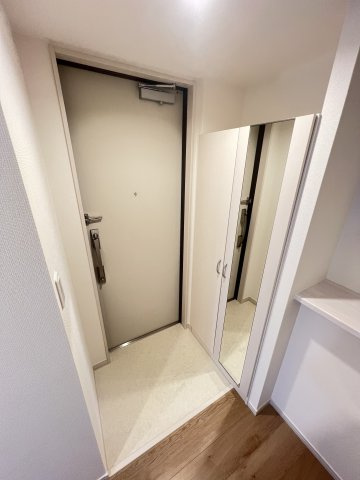 【玄関】 | ヴィラ検見川浜