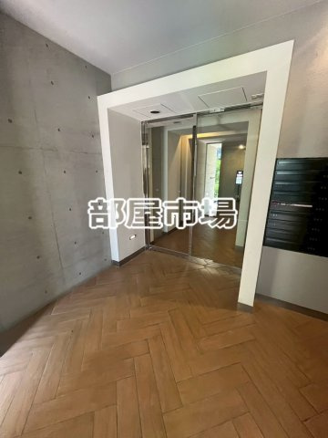 メイクスデザイン町屋のロビー