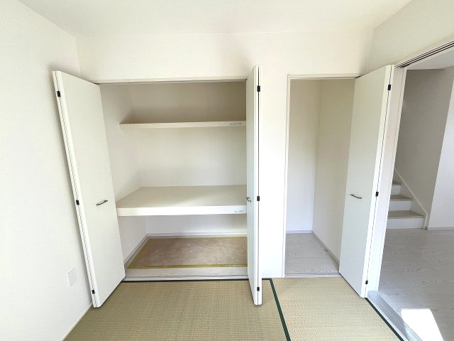 【収納】 | 糟屋郡須恵町上須惠25期　4号棟（全7区画）【仲介手数料無料・0円】 | 施工例。施工例は完成時と異なる場合があります。