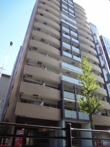アスール江坂3rdの外観