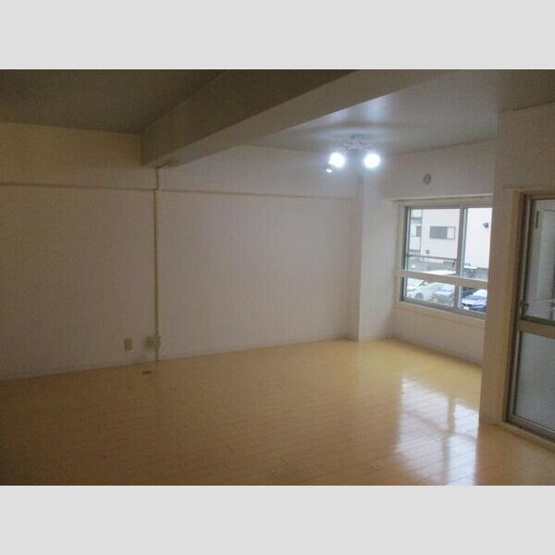 【居間・リビング】 | ウインズコート高井田